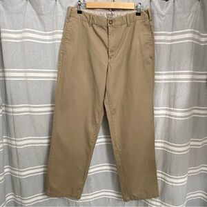 IZOD / Saltwater Classic Fit Khaki Pants Size 32 x‎ 32